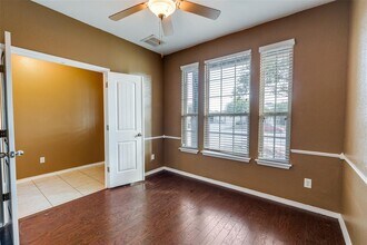 305 Leather Oak Loop in San Marcos, TX - Building Photo - Building Photo