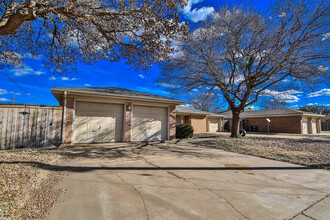 6601 Elkhart Ave in Lubbock, TX - Building Photo - Building Photo