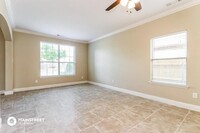 8020 Valley Crest Dr, Unit 13-6705W in Fort Worth, TX - Foto de edificio - Building Photo