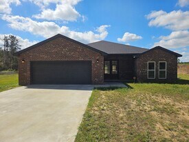 748 Lockhart Cutoff Rd in Deridder, LA - Building Photo