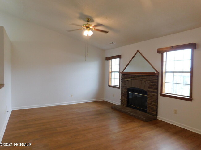 132 Witten Cir in Havelock, NC - Building Photo - Building Photo