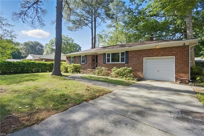 4105 Clintwood Ln in Virginia Beach, VA - Building Photo - Building Photo