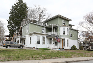 50-52 Broad St in Norwich, CT - Building Photo - Building Photo