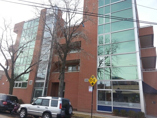 1635 W Cortland St in Chicago, IL - Building Photo