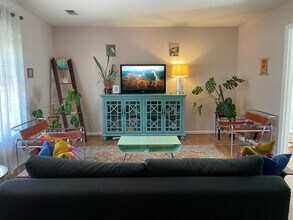 3609 Pine Knoll Dr in Raleigh, NC - Building Photo - Building Photo