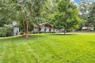 225 Jayne Ellen Way in Alpharetta, GA - Building Photo - Building Photo