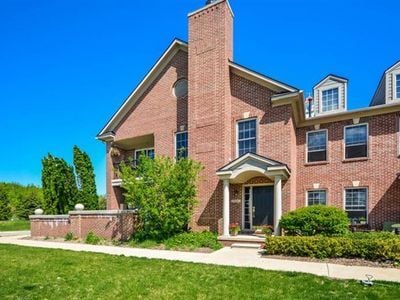 property at 5698 Wellesley Ln