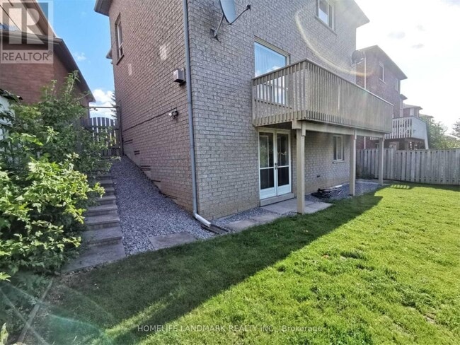 property at 26 Ashglen Ct