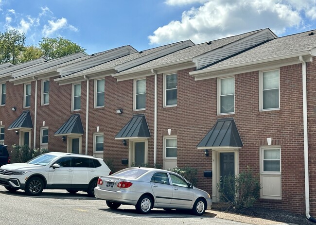 Acklen Park Condominiums