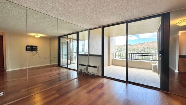 property at 55 S Judd St