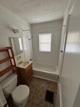 4021 Clarendon Rd in Indianapolis, IN - Building Photo - Building Photo