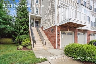 21735 Indian Summer Terrace in Sterling, VA - Foto de edificio - Building Photo