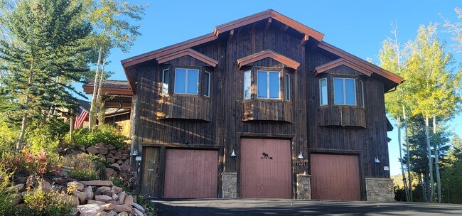 7104 Canyon Dr in Park City, UT - Building Photo - Building Photo