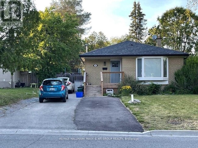 property at 92 Richardson Dr