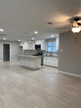 1622 Fall Valley Dr in Houston, TX - Building Photo - Building Photo