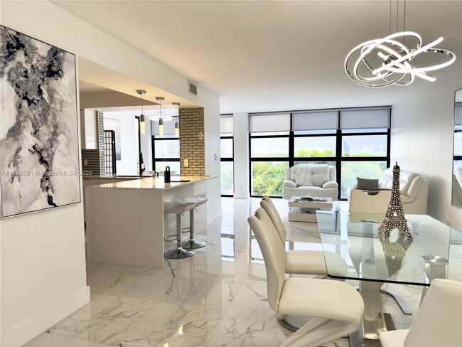 property at 400 Leslie Dr