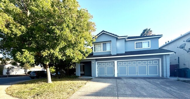 property at 4930 Parkgreen Cir