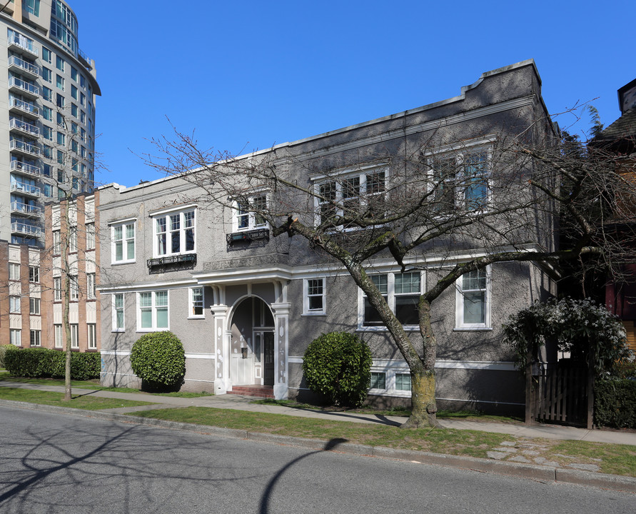 The Beverly in Vancouver, BC - Building Photo