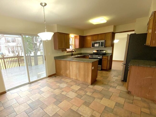 154 Wedgeport Ct in Romeoville, IL - Building Photo - Building Photo