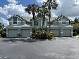 2103 Tama Cir in Naples, FL - Building Photo