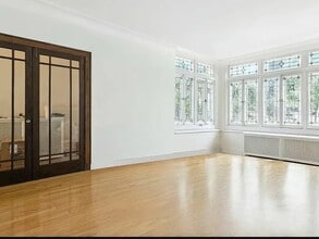 3114 W Palmer Blvd, Unit 1 in Chicago, IL - Foto de edificio - Building Photo