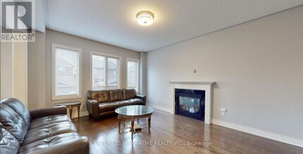 5464 Meadowcrest Ave in Mississauga, ON - Building Photo - Building Photo