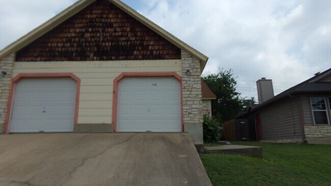 523 Cutty Trail in Lakeway, TX - Building Photo - Building Photo