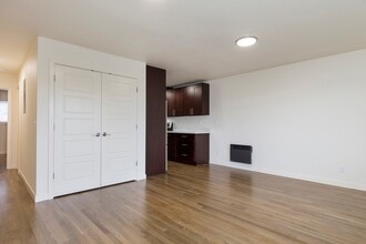 Camden Apartments in Seattle, WA - Foto de edificio - Interior Photo