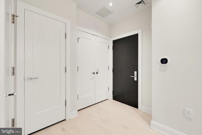 1427 Rhode Island Ave NW