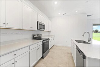20524 Copperhead Dr in Lehigh Acres, FL - Foto de edificio - Building Photo