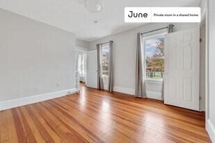 Room in Shared 3 bed/1 bath home in Boston, MA - Building Photo