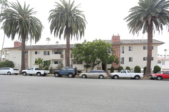 1002 6th St in Santa Monica, CA - Foto de edificio - Building Photo
