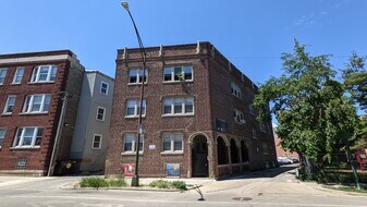 7416 N Rogers Ave, Unit 2S in Chicago, IL - Building Photo