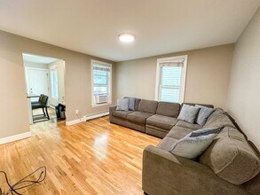 62 L St, Unit 1 in Boston, MA - Building Photo - Building Photo