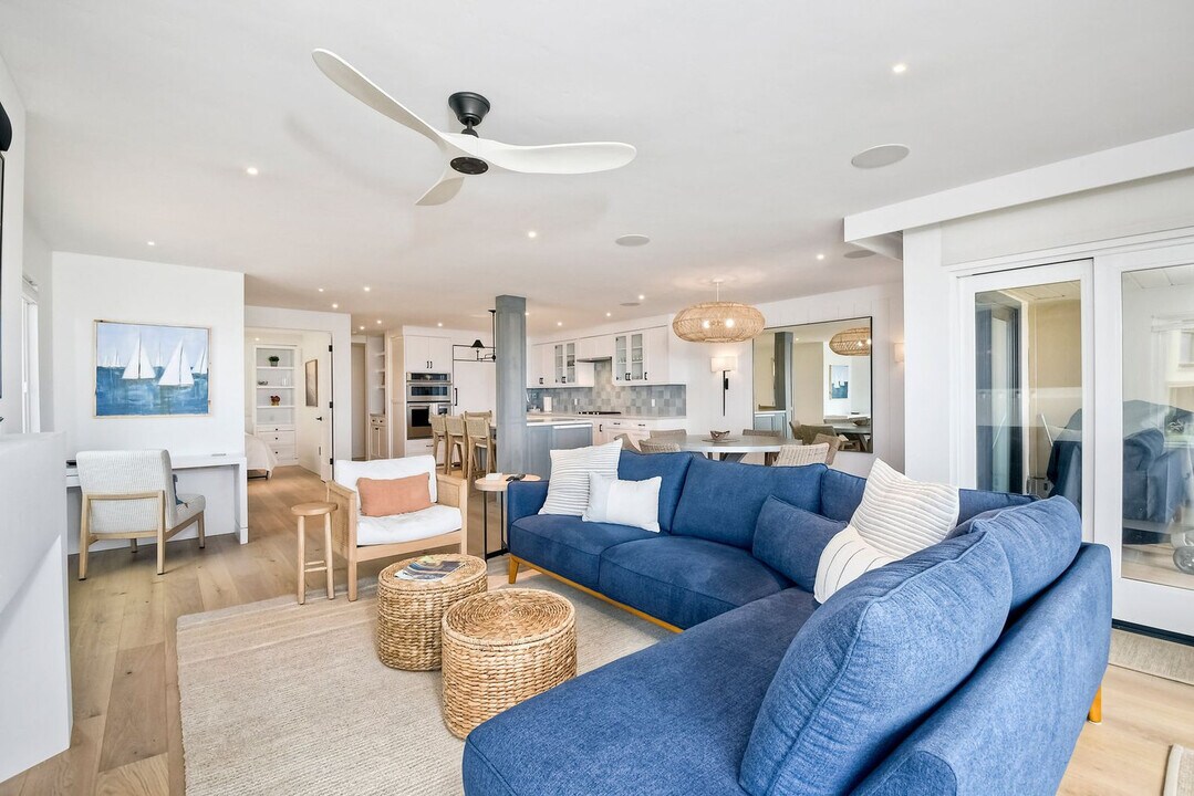 597 S Sierra Ave in Solana Beach, CA - Building Photo
