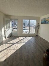 9535 W Coal Mine Ave in Littleton, CO - Foto de edificio - Building Photo