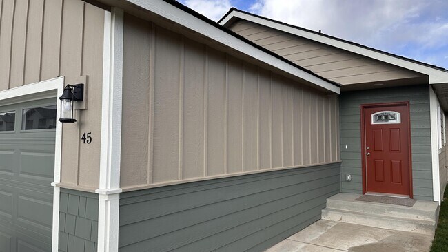 property at 123 9th Ave