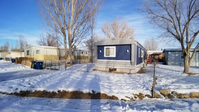 123 Opal Dr in Riverton, WY - Foto de edificio - Building Photo