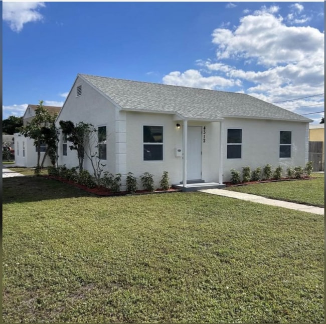 property at 4311 avenue