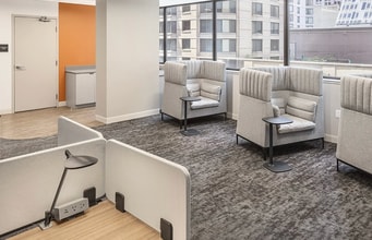 401 E Ontario St, Unit 2501 in Chicago, IL - Building Photo - Building Photo