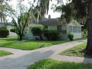 300 S 12th St in Leesburg, FL - Foto de edificio - Building Photo