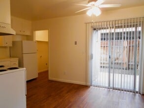 911 Minnewawa Ave in Clovis, CA - Building Photo - Building Photo