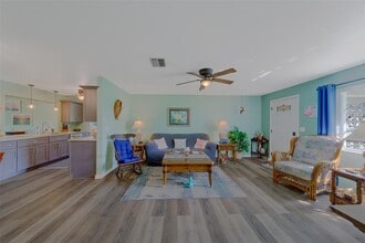 9262 140th Ln in Seminole, FL - Building Photo - Building Photo