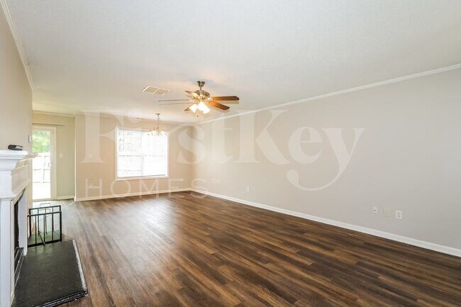 4815 Bob White Run in Stonecrest, GA - Building Photo - Building Photo