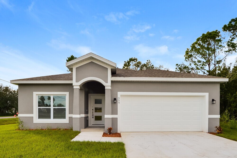 355 Clermont Dr in Kissimmee, FL - Foto de edificio