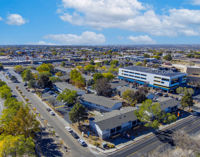 Montecito in Albuquerque, NM - Building Photo - Building Photo