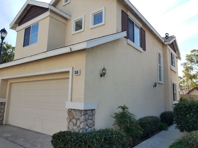 3516 E Balmoral Dr in Orange, CA - Building Photo - Building Photo