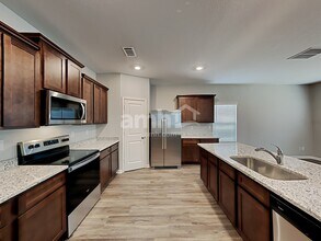 621 Gleaner Wy in Locust Grove, GA - Building Photo - Building Photo