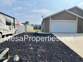 3153 Antietam Dr in Riverside, CA - Foto de edificio - Building Photo