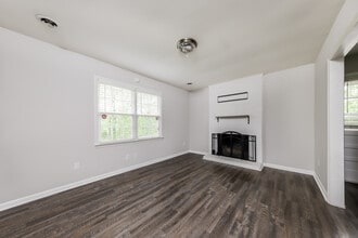 1301 Yardley Terrace in Winston-Salem, NC - Building Photo - Building Photo